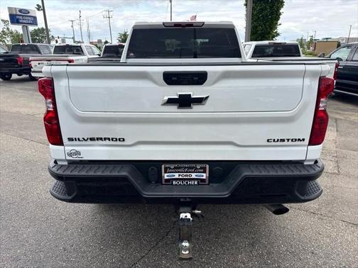 2022 Chevrolet Silverado 2500 Custom