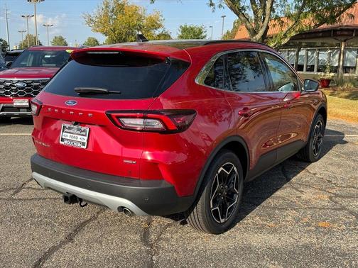 2025 Ford Escape Platinum