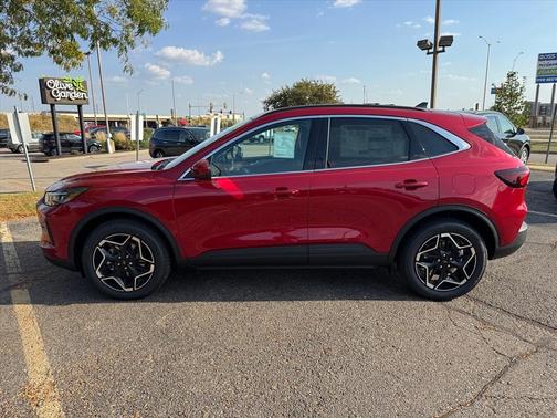2025 Ford Escape Platinum