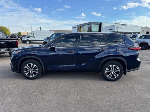 2020 Toyota Highlander Hybrid XLE