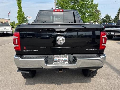 2022 RAM 2500 Laramie Crew Cab 4x4 6'4' Box