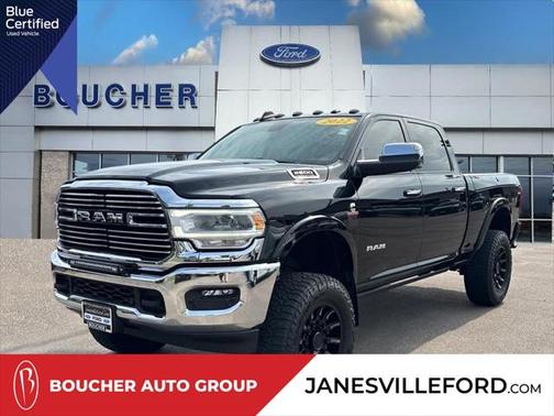 2022 RAM 2500 Laramie Crew Cab 4x4 6'4' Box