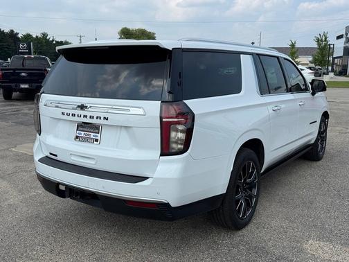 2023 Chevrolet Suburban 4WD High Country
