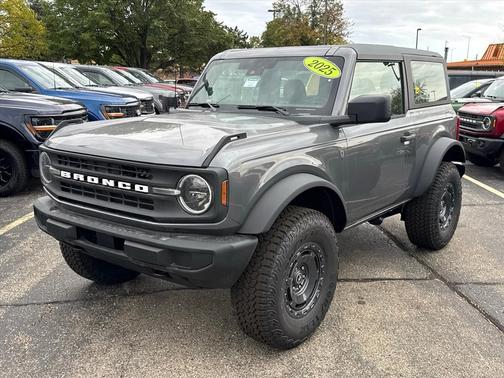2025 Ford Bronco Base