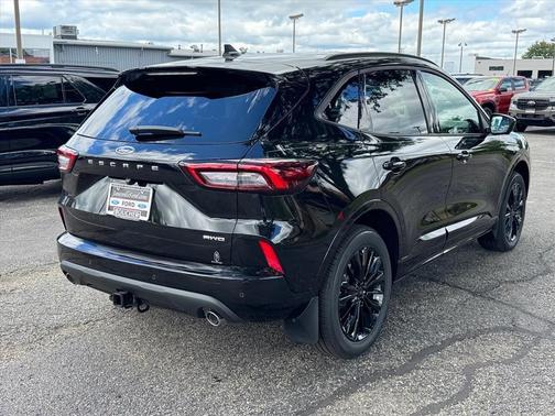 2025 Ford Escape ST-Line Elite