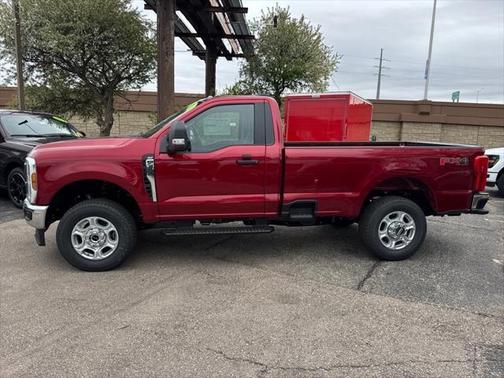 2025 Ford F-350 XLT