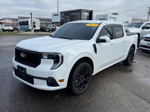 2025 Ford Maverick Lobo Standard