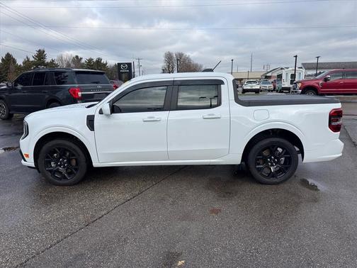 2025 Ford Maverick Lobo Standard