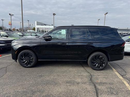 2025 Lincoln Navigator Reserve