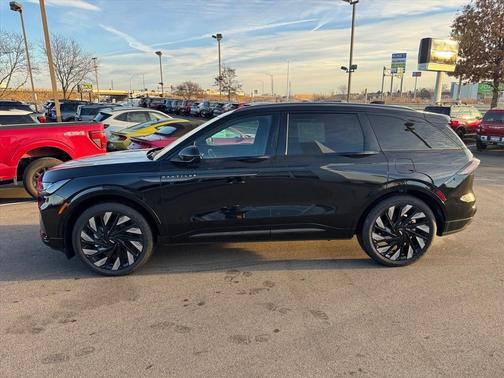 2025 Lincoln Nautilus Reserve