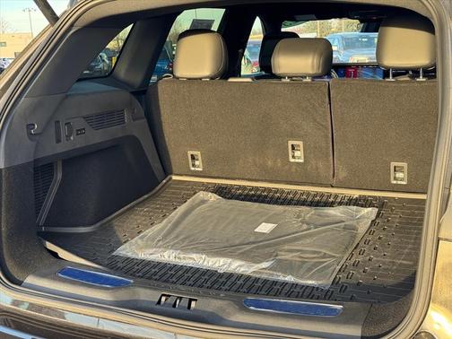 2025 Lincoln Nautilus Reserve