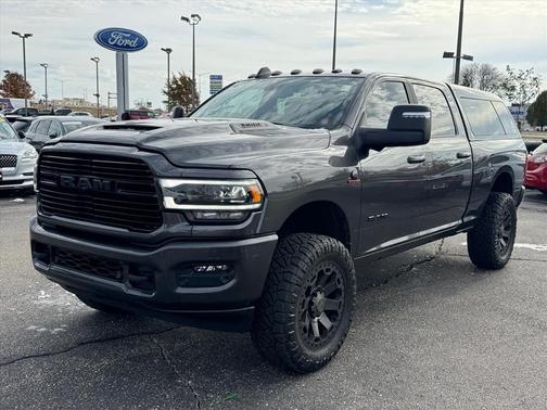 2023 RAM 3500 Laramie Crew Cab 4x4 6'4' Box