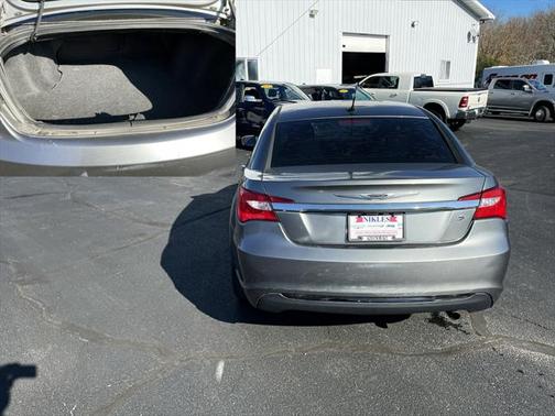 2013 Chrysler 200 Touring