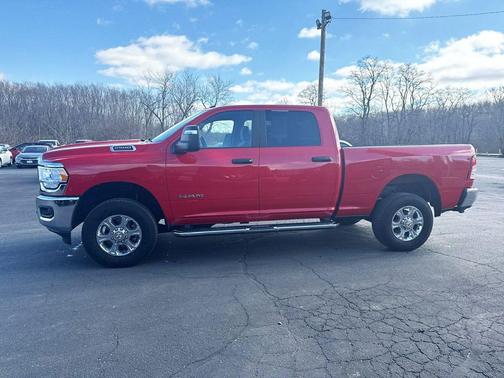 2024 RAM 2500 Big Horn Crew Cab 4x4 6'4' Box