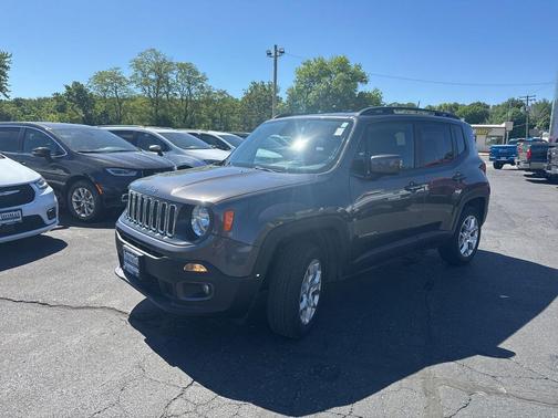 Granite Crystal Metallic Clearcoat 2018 Jeep Renegade Latitude