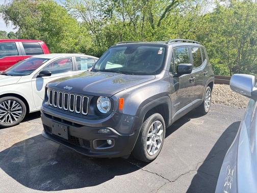 Granite Crystal Metallic Clearcoat 2018 Jeep Renegade Latitude