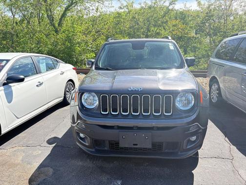 Granite Crystal Metallic Clearcoat 2018 Jeep Renegade Latitude