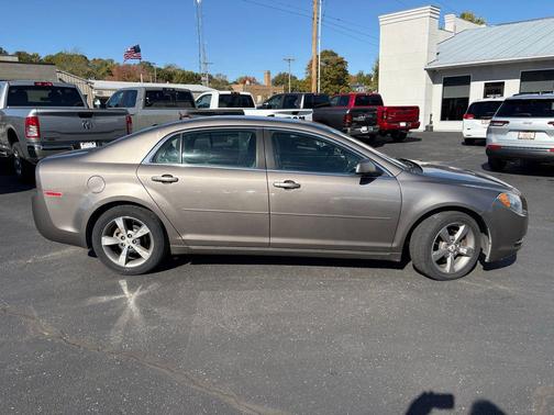2011 Chevrolet Malibu 1LT
