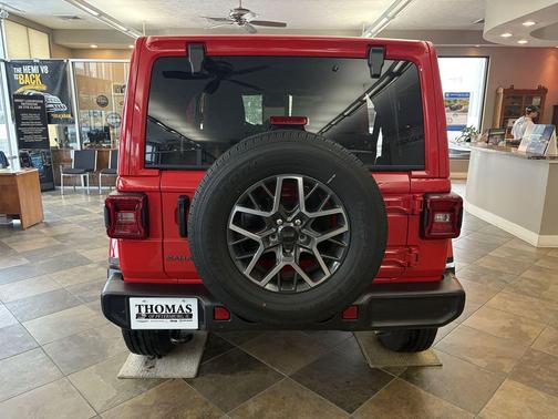 2026 Jeep Wrangler 4-Door Sahara 4x4