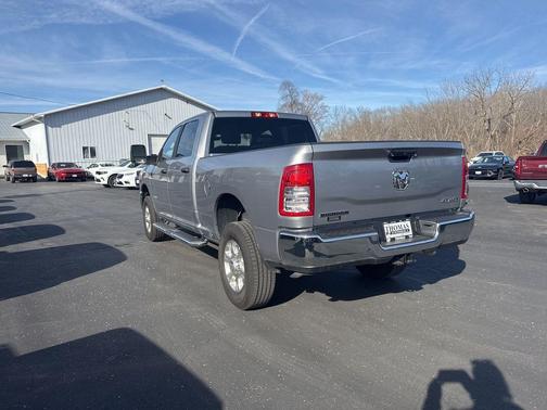 Billet Silver Metallic Clearcoat 2024 RAM 2500 Big Horn Crew Cab 4x4 6'4' Box