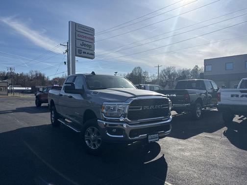 Billet Silver Metallic Clearcoat 2024 RAM 2500 Big Horn Crew Cab 4x4 6'4' Box