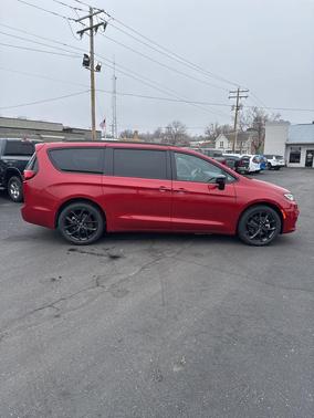 2026 Chrysler Pacifica L