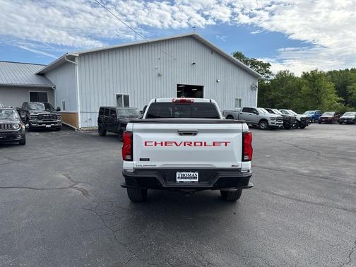 Summit White 2024 Chevrolet Colorado Z71