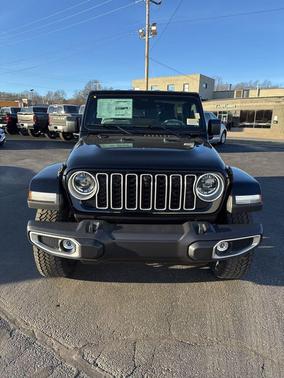 2026 Jeep Wrangler 4-Door Sahara 4x4