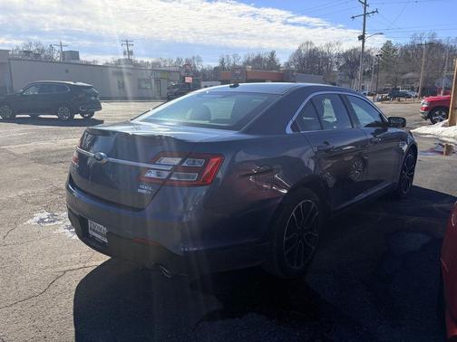 2019 Ford Taurus SEL