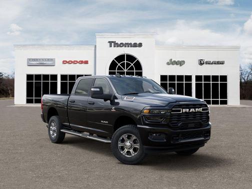 Diamond Black Crystal Pearlcoat 2026 RAM 2500 Big Horn Crew Cab 4x4 6'4' Box