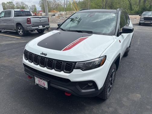 2024 Jeep Compass Trailhawk