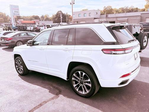2024 Jeep Grand Cherokee Overland