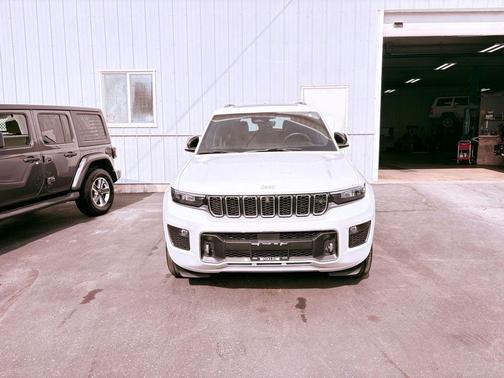 2024 Jeep Grand Cherokee Overland
