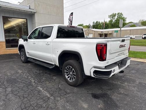 Summit White 2021 GMC Sierra 1500 AT4