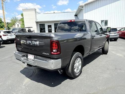 2025 RAM 2500 Big Horn Crew Cab 4x4 6'4' Box