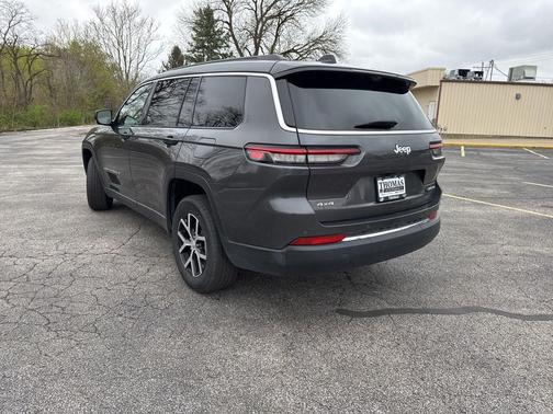 Baltic Gray Metallic Clearcoat 2024 Jeep Grand Cherokee L Limited