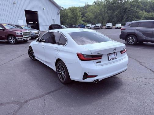 2019 BMW 330 xDrive