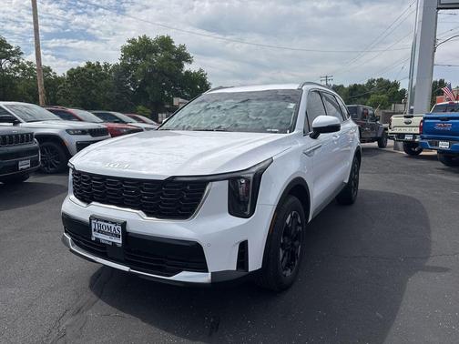 Glacial White Pearl 2024 Kia Sorento S
