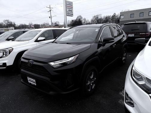 2022 Toyota RAV4 XLE