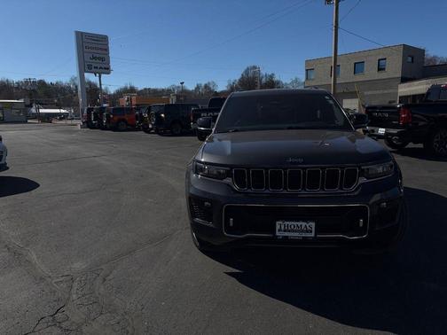 2022 Jeep Grand Cherokee Overland