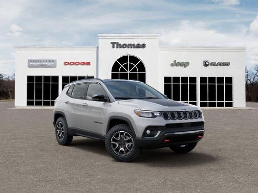 Silver Zynith Metallic Clearcoat 2026 Jeep Compass Trailhawk