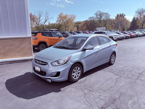 2013 Hyundai Accent GLS