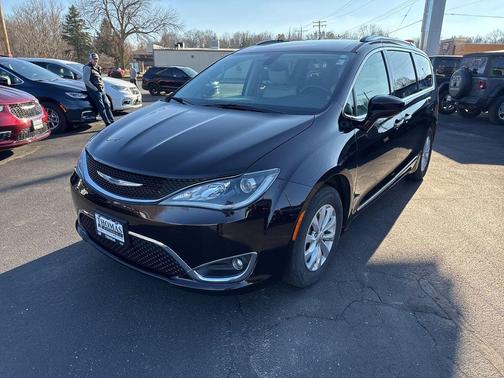 2019 Chrysler Pacifica Touring L