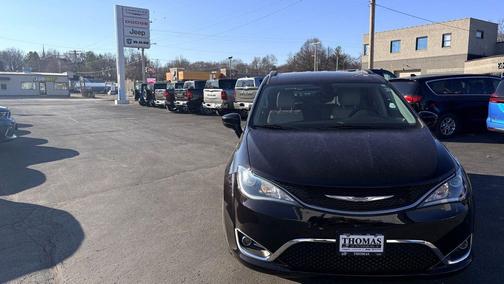 2019 Chrysler Pacifica Touring L