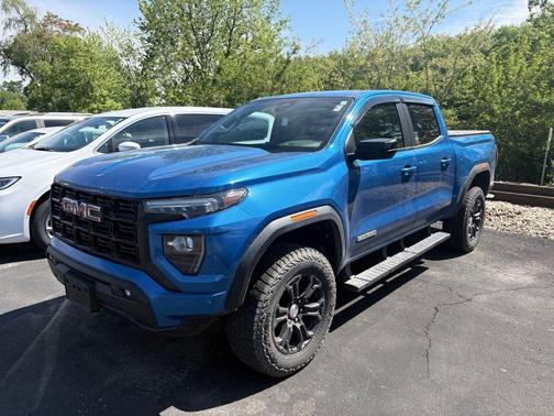 Dynamic Blue Metallic 2023 GMC Canyon Elevation