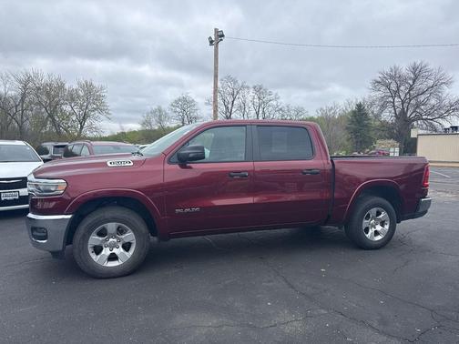 Delmonico Red Pearlcoat 2025 RAM 1500 Big Horn/Lone Star