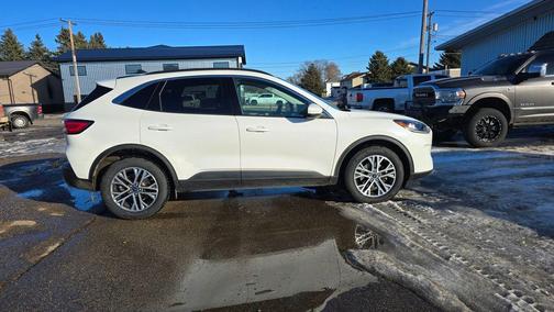 2021 Ford Escape SEL