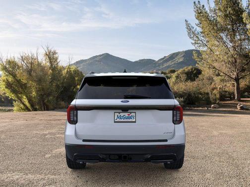 SPACE WHITE METALLIC 2026 Ford Explorer ST-Line