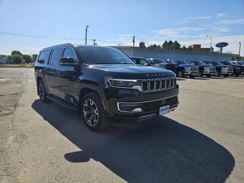 2023 Jeep Wagoneer L Series III 4x4