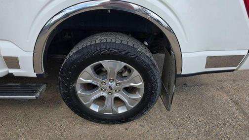 STAR WHITE METALLIC TRICOAT 2022 Ford F-150 Platinum